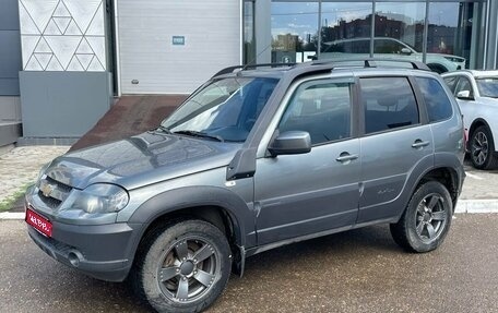 Chevrolet Niva I рестайлинг, 2018 год, 820 000 рублей, 1 фотография