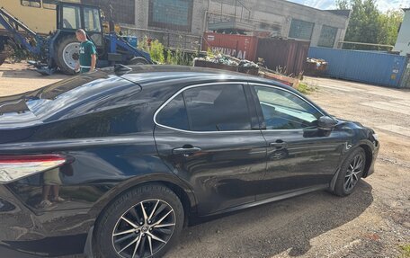 Toyota Camry, 2021 год, 2 000 000 рублей, 4 фотография