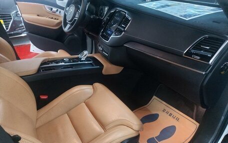 Volvo XC90 II рестайлинг, 2022 год, 4 459 000 рублей, 9 фотография