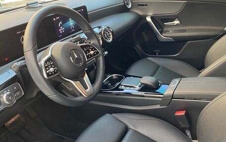 Mercedes-Benz A-Класс, 2022 год, 2 295 000 рублей, 9 фотография