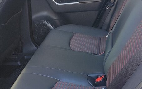 Toyota RAV4, 2023 год, 8 990 000 рублей, 6 фотография
