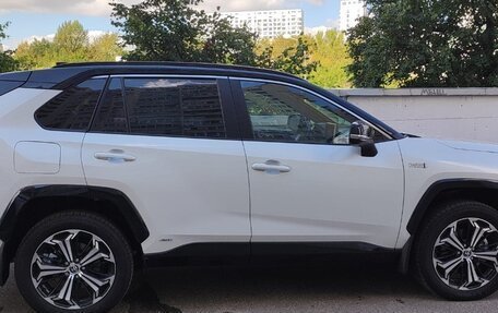Toyota RAV4, 2023 год, 8 990 000 рублей, 3 фотография