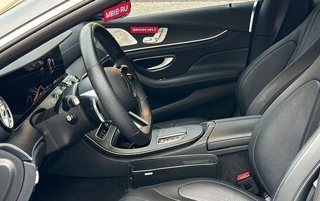 Mercedes-Benz CLS, 2022 год, 4 620 000 рублей, 8 фотография