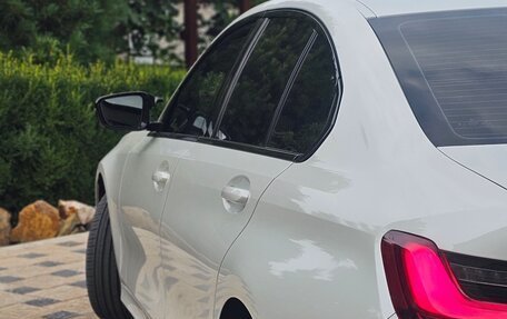 BMW 3 серия, 2021 год, 3 300 000 рублей, 3 фотография