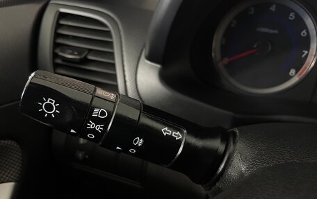 Hyundai Solaris II рестайлинг, 2012 год, 692 000 рублей, 15 фотография
