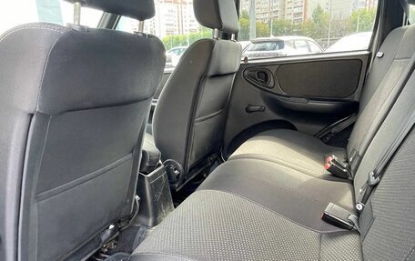 Chevrolet Niva I рестайлинг, 2018 год, 820 000 рублей, 10 фотография