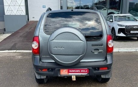 Chevrolet Niva I рестайлинг, 2018 год, 820 000 рублей, 4 фотография