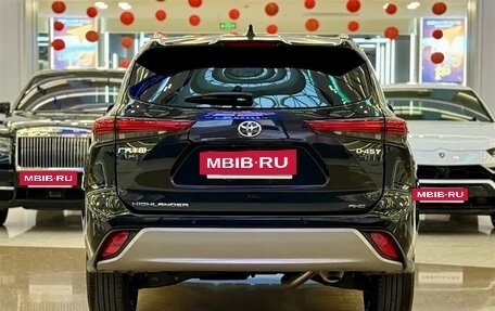 Toyota Highlander, 2024 год, 3 988 000 рублей, 16 фотография