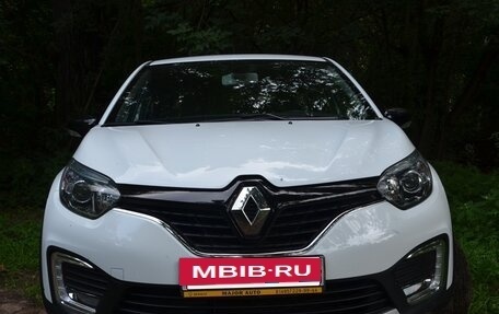Renault Kaptur I рестайлинг, 2020 год, 1 700 000 рублей, 2 фотография