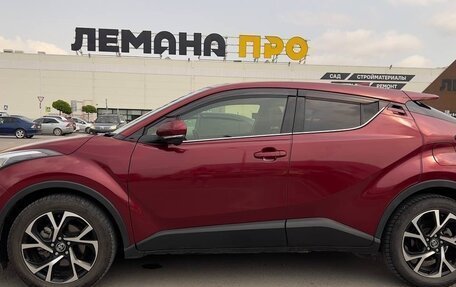 Toyota C-HR I рестайлинг, 2017 год, 1 950 000 рублей, 2 фотография