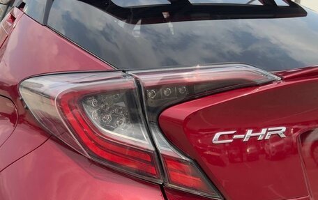 Toyota C-HR I рестайлинг, 2017 год, 1 950 000 рублей, 17 фотография