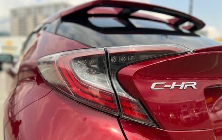 Toyota C-HR I рестайлинг, 2017 год, 1 950 000 рублей, 16 фотография