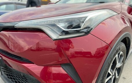 Toyota C-HR I рестайлинг, 2017 год, 1 950 000 рублей, 13 фотография