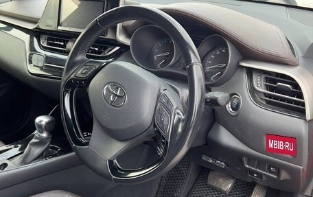 Toyota C-HR I рестайлинг, 2017 год, 1 950 000 рублей, 11 фотография
