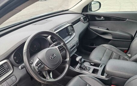 KIA Sorento III Prime рестайлинг, 2019 год, 3 300 000 рублей, 29 фотография