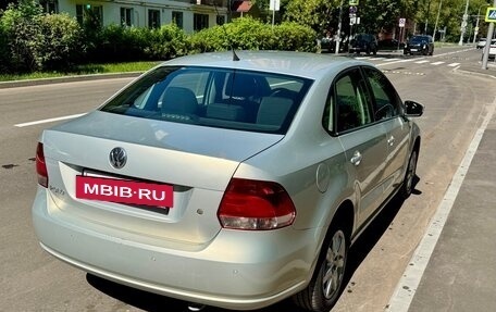 Volkswagen Polo VI (EU Market), 2011 год, 830 000 рублей, 3 фотография