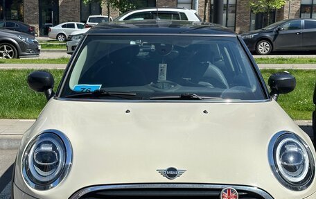 MINI Hatch, 2019 год, 1 950 000 рублей, 2 фотография