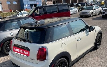MINI Hatch, 2019 год, 1 950 000 рублей, 3 фотография