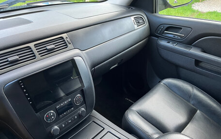 Chevrolet Tahoe III, 2011 год, 2 500 000 рублей, 12 фотография