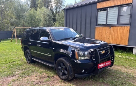 Chevrolet Tahoe III, 2011 год, 2 500 000 рублей, 3 фотография