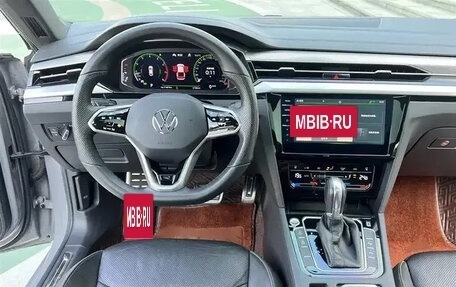 Volkswagen Passat CC, 2022 год, 2 590 000 рублей, 10 фотография