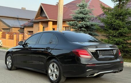 Mercedes-Benz E-Класс, 2018 год, 3 300 000 рублей, 4 фотография
