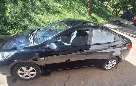 Hyundai Solaris II рестайлинг, 2013 год, 650 000 рублей, 7 фотография