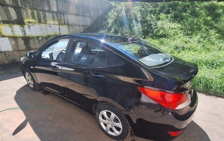 Hyundai Solaris II рестайлинг, 2013 год, 650 000 рублей, 13 фотография