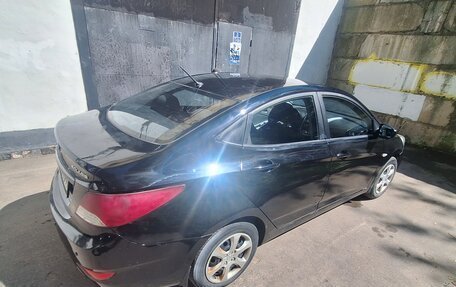 Hyundai Solaris II рестайлинг, 2013 год, 650 000 рублей, 14 фотография