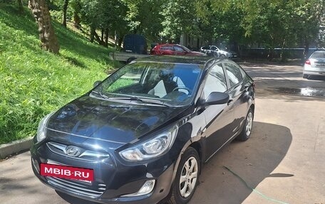 Hyundai Solaris II рестайлинг, 2013 год, 650 000 рублей, 5 фотография