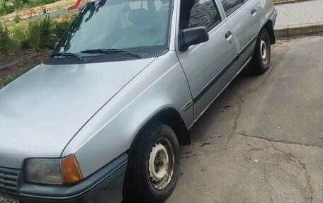 Opel Kadett E рестайлинг, 1986 год, 125 000 рублей, 12 фотография