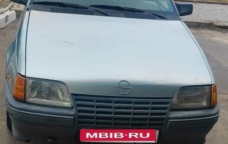 Opel Kadett E рестайлинг, 1986 год, 125 000 рублей, 10 фотография