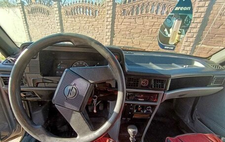 Opel Kadett E рестайлинг, 1986 год, 125 000 рублей, 17 фотография
