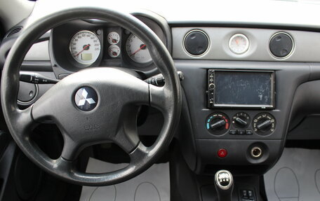 Mitsubishi Outlander III рестайлинг 3, 2008 год, 580 000 рублей, 14 фотография