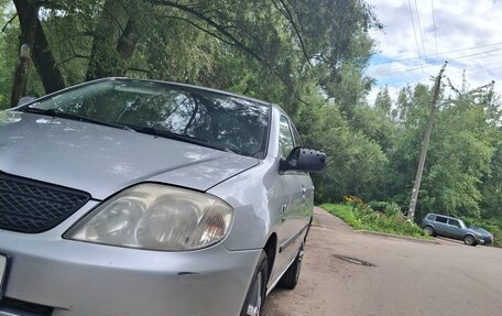 Toyota Corolla, 2004 год, 410 000 рублей, 3 фотография