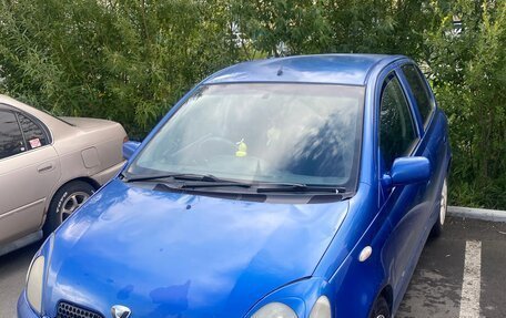 Toyota Vitz, 2001 год, 300 000 рублей, 2 фотография