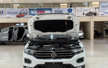 Volkswagen T-Roc I, 2022 год, 1 975 000 рублей, 7 фотография