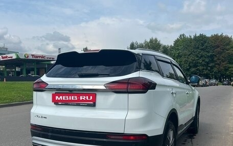 Geely Atlas, 2024 год, 2 200 000 рублей, 3 фотография