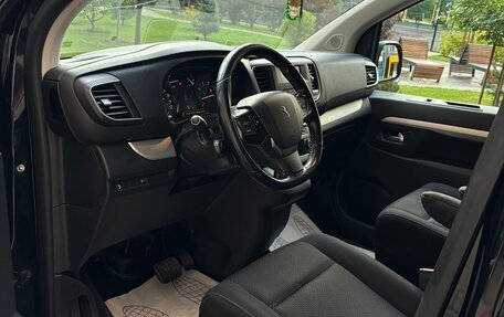 Peugeot Traveller I, 2018 год, 2 600 000 рублей, 15 фотография