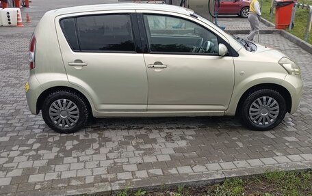 Toyota Passo III, 2004 год, 350 000 рублей, 4 фотография