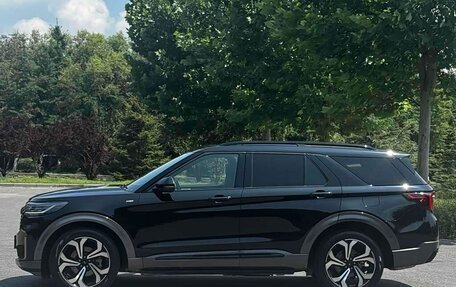 Ford Explorer VI, 2022 год, 4 015 000 рублей, 3 фотография