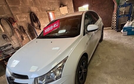 Chevrolet Cruze II, 2013 год, 750 000 рублей, 2 фотография