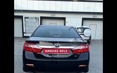Toyota Camry, 2012 год, 1 800 000 рублей, 2 фотография