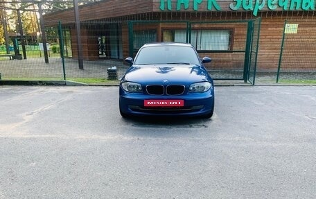 BMW 1 серия, 2007 год, 880 000 рублей, 2 фотография