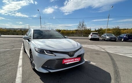 Toyota Camry, 2019 год, 2 690 000 рублей, 3 фотография
