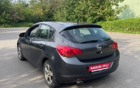Opel Astra J, 2011 год, 630 000 рублей, 6 фотография
