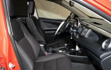 Toyota RAV4, 2015 год, 2 200 000 рублей, 8 фотография