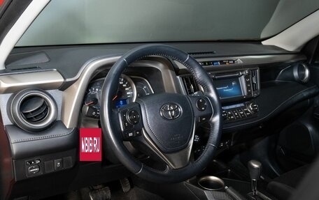 Toyota RAV4, 2015 год, 2 200 000 рублей, 5 фотография