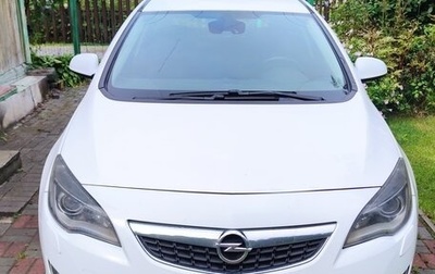 Opel Astra J, 2011 год, 775 000 рублей, 1 фотография