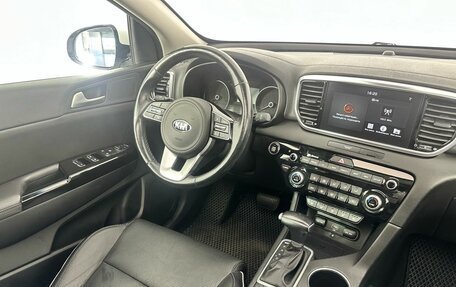 KIA Sportage IV рестайлинг, 2019 год, 2 490 000 рублей, 18 фотография